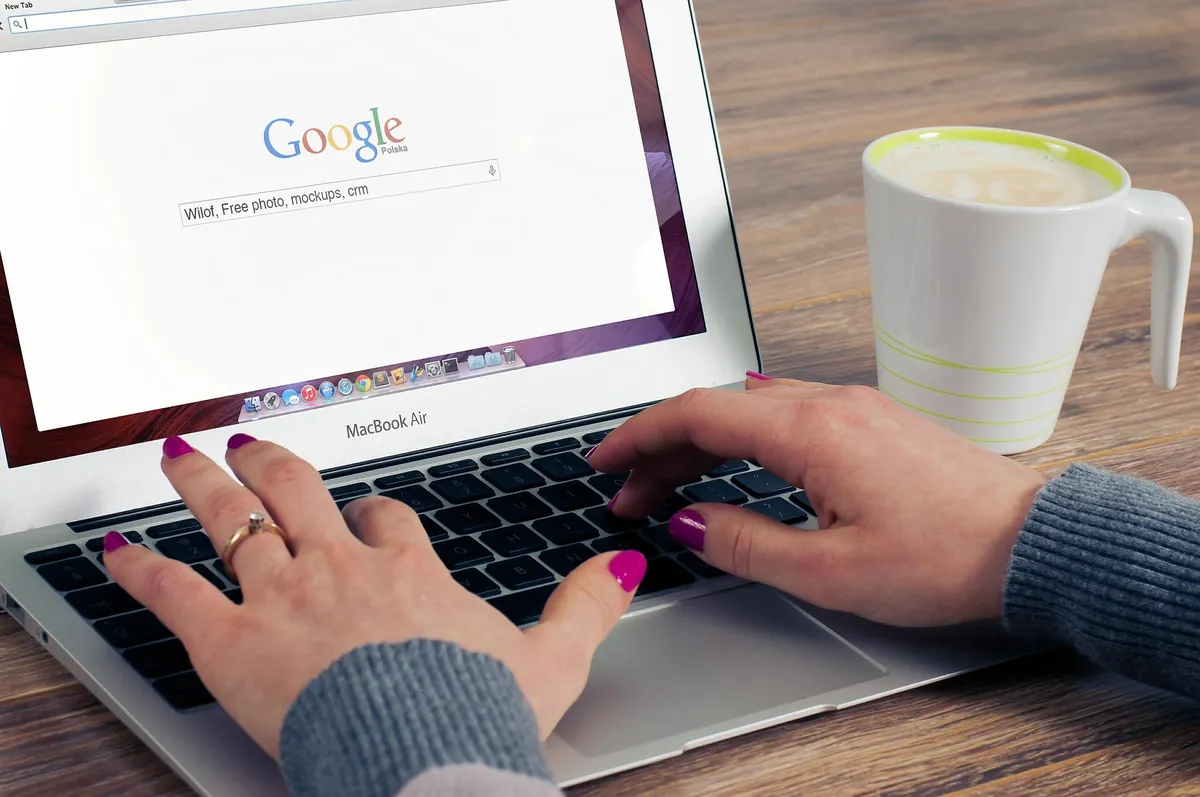 wyszukiwanie w google
