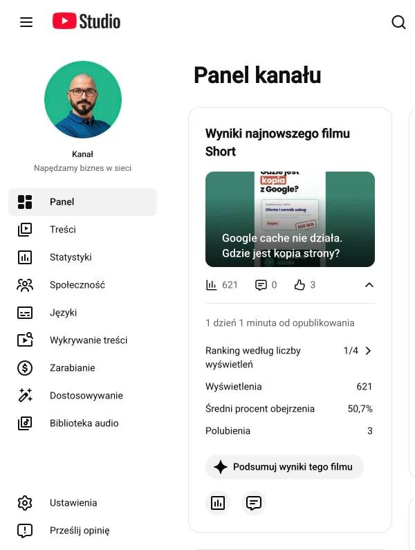 YouTube Studio: przycisk Ustawienia w lewym menu